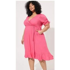 Torrid wrap dress with pockets never worn